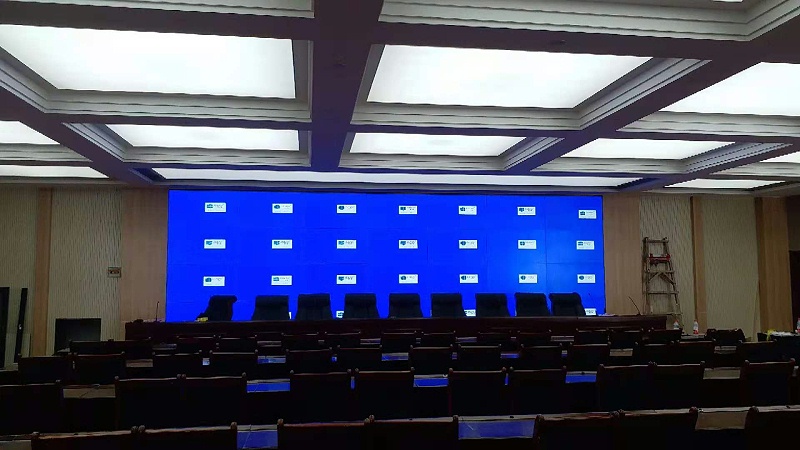 中億睿55寸液晶拼接屏助力河南縣政府六樓會議室打造可視化會議系統 中億睿55寸液晶拼接屏助力河南縣政府六樓會議室打造可視化會議系統