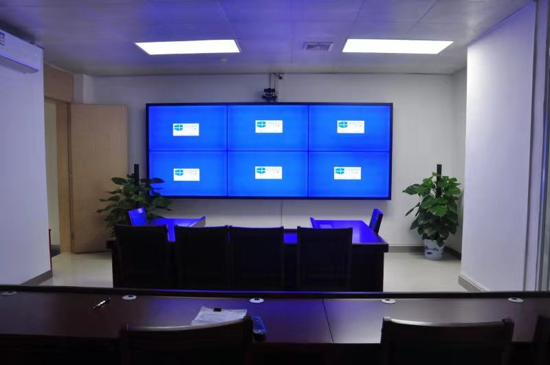 步涌社區55寸3.5mm液晶拼接屏2X3單元拼接效果 步涌社區55寸3.5mm液晶拼接屏2X3單元拼接效果