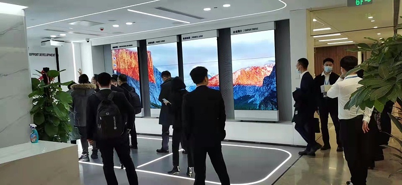 北京拼接聯合滑軌助力北京中建三局展廳落成 北京拼接聯合滑軌助力北京中建三局展廳落成