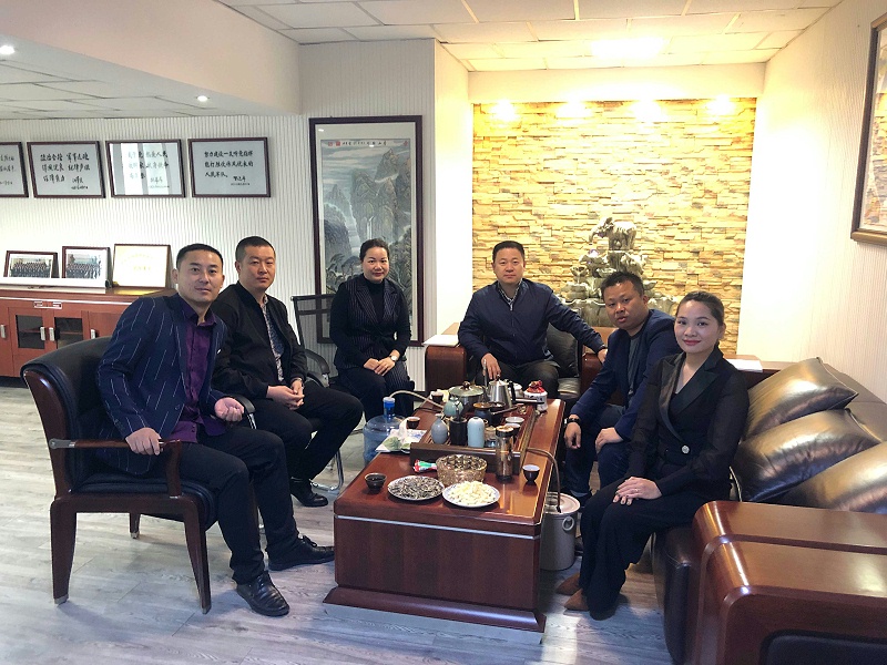 中億睿科技新疆分公司成立揭牌儀式合影 中億睿科技新疆分公司成立揭牌儀式合影