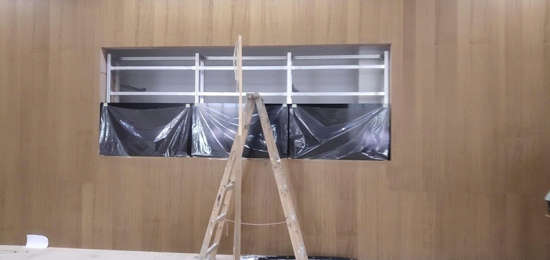 廣東揭陽普寧法院55寸0.88拼接屏安裝現(xiàn)場 廣東揭陽普寧法院55寸0.88拼接屏安裝現(xiàn)場