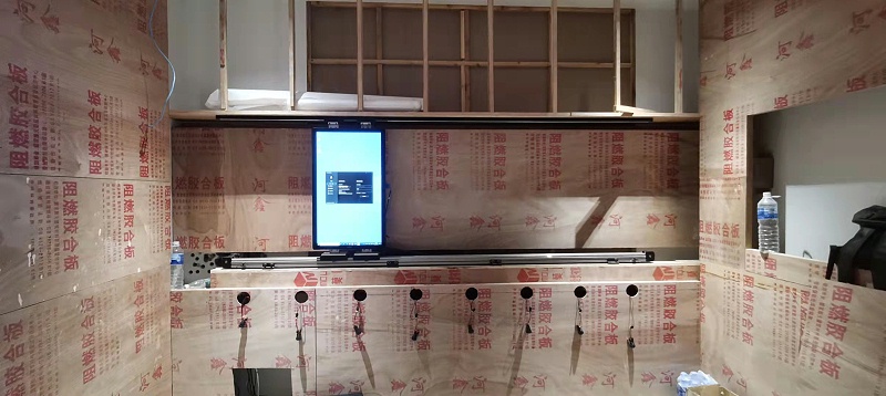 互動滑軌屏系統入駐福建廈門漳州某房產中心廣場展廳項目安裝現場 互動滑軌屏系統入駐福建廈門漳州某房產中心廣場展廳項目安裝現場