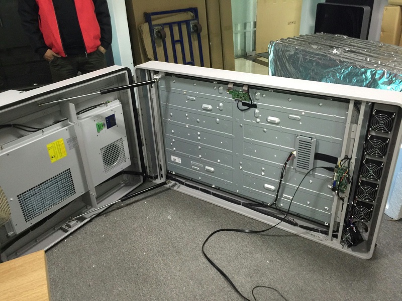 壁掛式戶外廣告機 壁掛式戶外廣告機