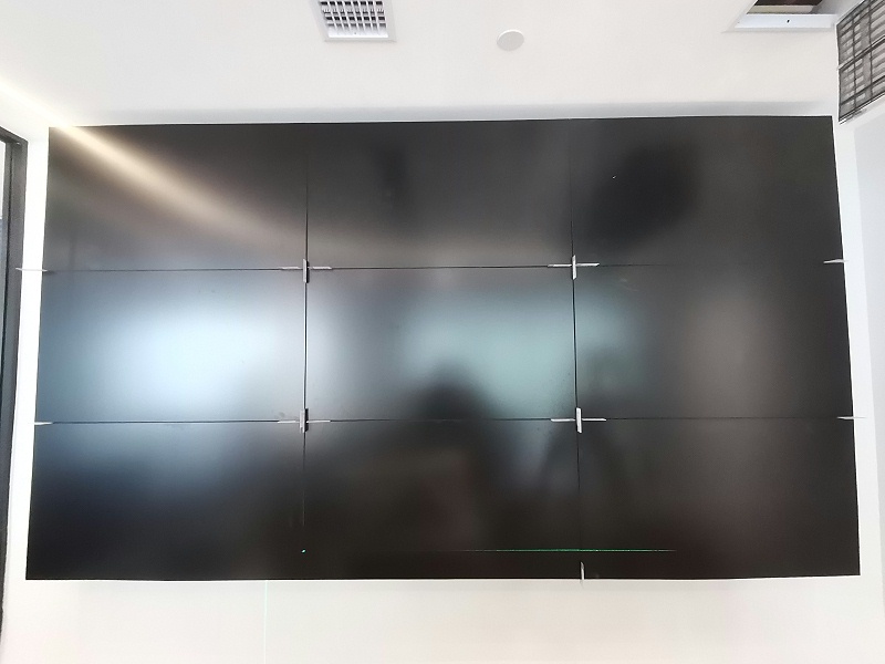 拼接屏安裝現(xiàn)場 拼接屏安裝現(xiàn)場