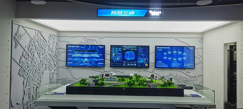 中億睿65寸拼接智能開合聯動屏打造數字企業化展廳 中億睿65寸拼接智能開合聯動屏打造數字企業化展廳