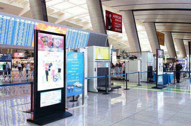 車(chē)站廣告機(jī)應(yīng)用