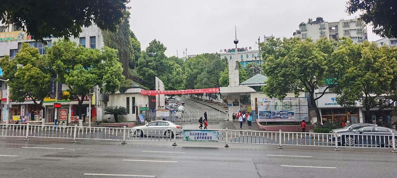 貴州銅仁第二中學場景圖 貴州銅仁第二中學場景圖