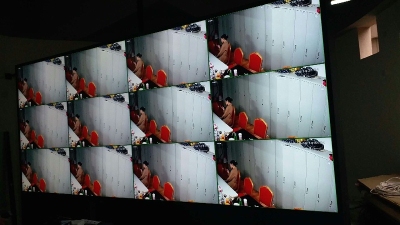 長沙京武浪琴山營銷中心46寸3.5mm3X4液晶單元拼接展示 長沙京武浪琴山營銷中心46寸3.5mm3X4液晶單元拼接展示